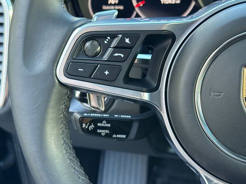 Certified 2023 Porsche Cayenne AWD/4WD image 26