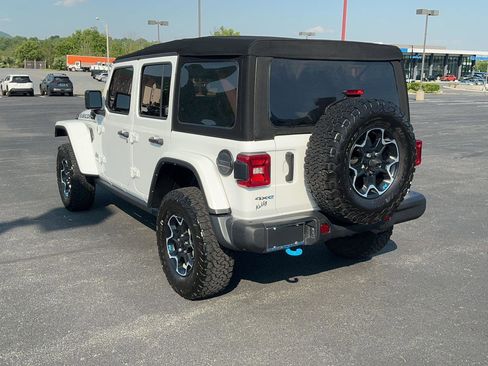 Used 2022 Jeep Wrangler Unlimited Rubicon 4xe w/ Steel Bumper Group AWD/4WD image 9