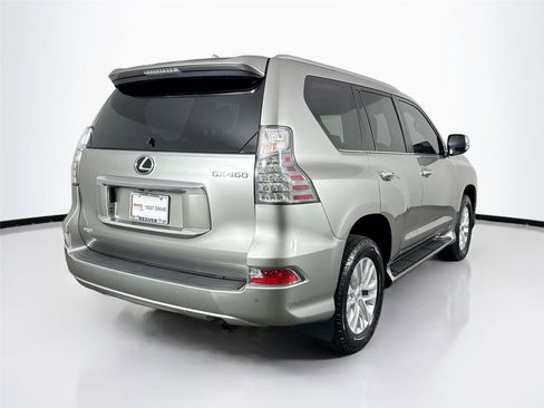 Used 2023 Lexus GX 460 Premium image 6