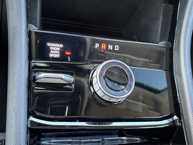 Used 2023 Jeep Grand Cherokee Limited w/ Black Appearance Package AWD/4WD image 37