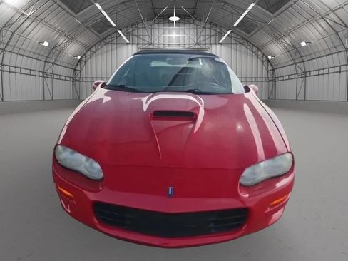 Used 2002 Chevrolet Camaro Z28 w/ SS Performance/Appearance Pkg RWD image 6