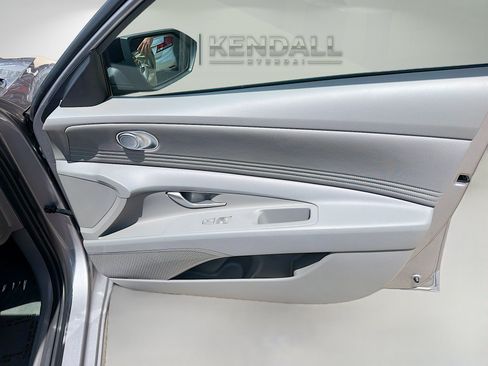 Used 2026 Hyundai Elantra SEL Sport FWD image 30