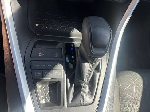 Used 2023 Toyota RAV4 XLE w/ XLE Grade Weather Package AWD/4WD image 28