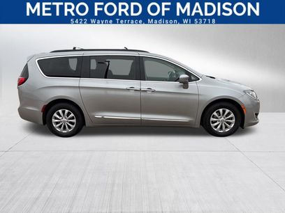 Used 2017 Chrysler Pacifica Touring-L