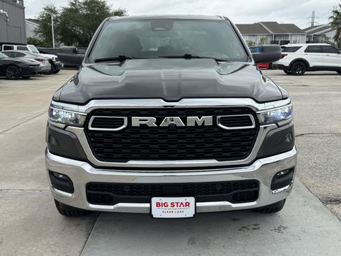 Used 2025 RAM 1500 Big Horn AWD/4WD image 3