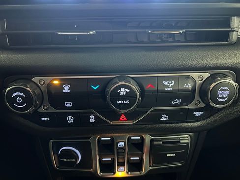 New 2026 Jeep Wrangler Sport S image 15