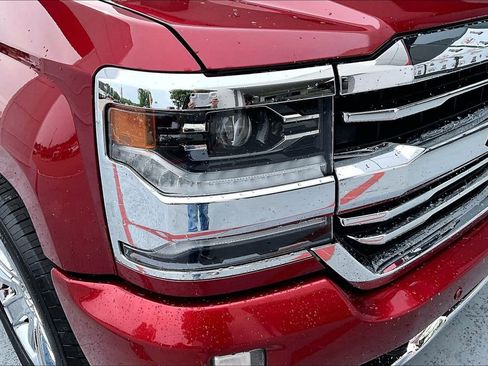 Used 2018 Chevrolet Silverado 1500 High Country AWD/4WD image 30