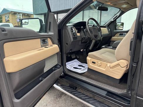 Used 2011 Ford F150 XLT w/ XLT Convenience Pkg AWD/4WD image 17