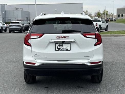 Used 2024 GMC Terrain SLT AWD/4WD image 26