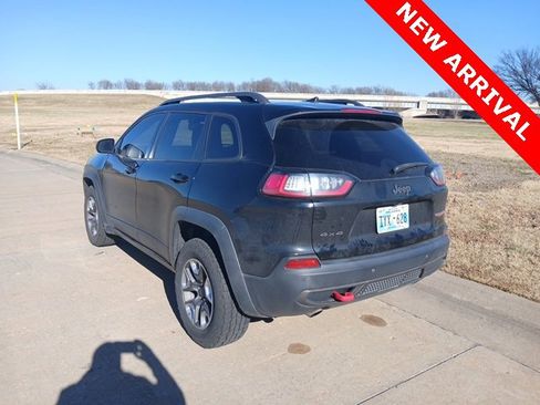 Used 2019 Jeep Cherokee Trailhawk w/ Cold Weather Group image 5