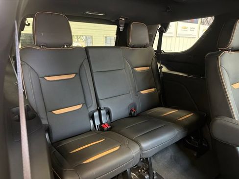Used 2024 GMC Yukon AT4 w/ Technology Package AWD/4WD image 29