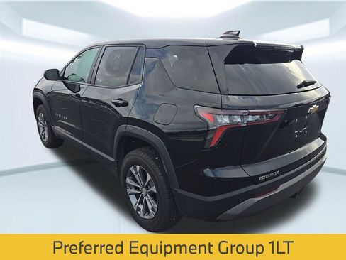 Used 2025 Chevrolet Equinox LT FWD image 4