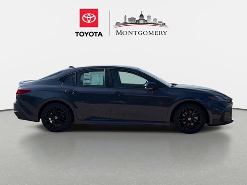 New 2026 Toyota Camry SE w/ Convenience Package FWD image 2