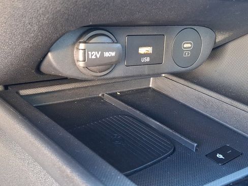 Certified 2025 Hyundai Elantra Sport image 25