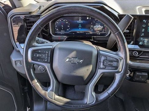 Used 2022 Chevrolet Silverado 1500 RST AWD/4WD image 18