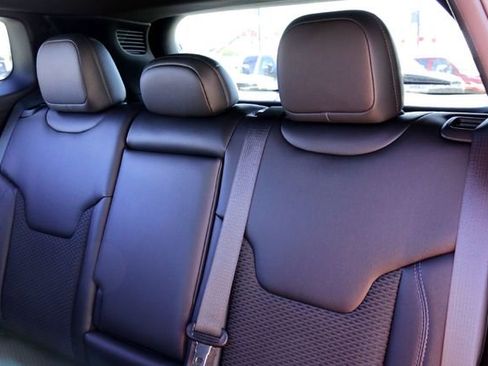 New 2026 Jeep Compass Latitude image 19