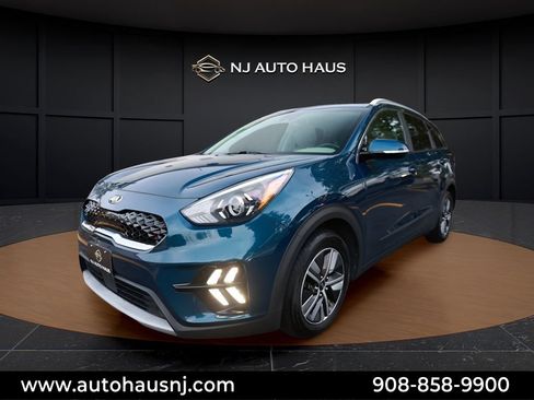 Used 2020 Kia Niro EX Premium FWD image 5