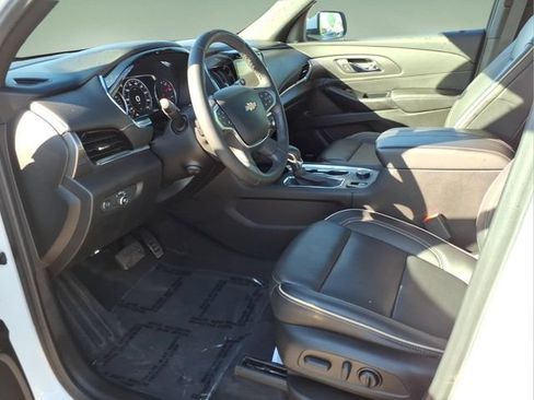 Used 2023 Chevrolet Traverse Premier w/ LPO, Floor Liner Package AWD/4WD image 11