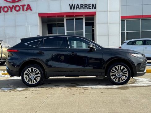 Used 2024 Toyota Venza Limited AWD/4WD image 3