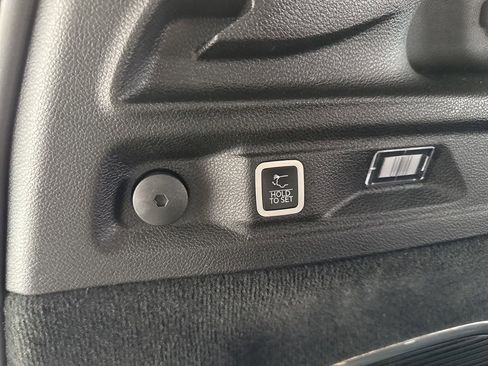 Used 2024 Jeep Grand Cherokee L Summit AWD/4WD image 12