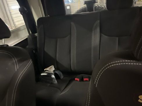 Used 2015 Jeep Wrangler Sahara w/ Connectivity Group image 10