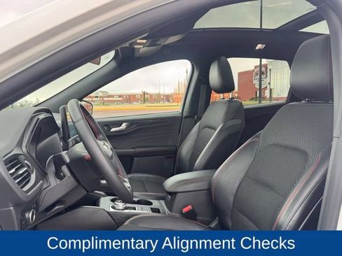 Used 2024 Ford Escape ST-Line w/ Tech Pack #1 AWD/4WD image 6
