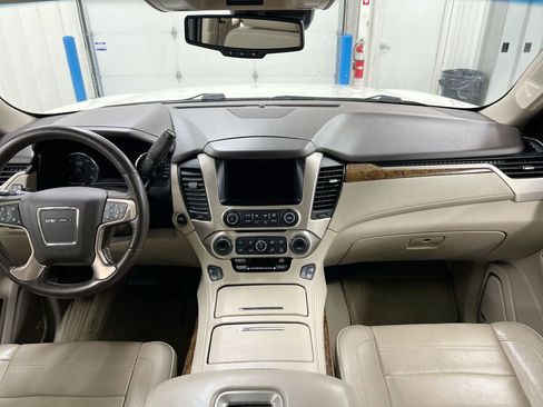 Used 2015 GMC Yukon XL Denali w/ Open Road Package AWD/4WD image 10