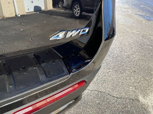 Used 2025 Ford Explorer ST-Line w/ ST-Line Street Pack image 13