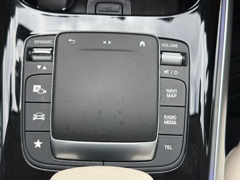Used 2021 Mercedes-Benz GLB 250 4MATIC image 61