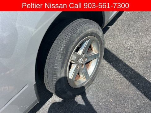 Used 2014 RAM 1500 Express image 8