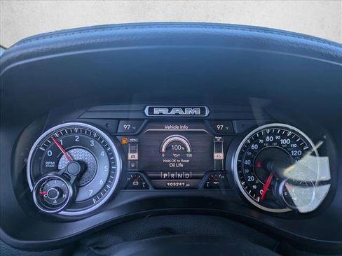 Used 2020 RAM 1500 Laramie image 10