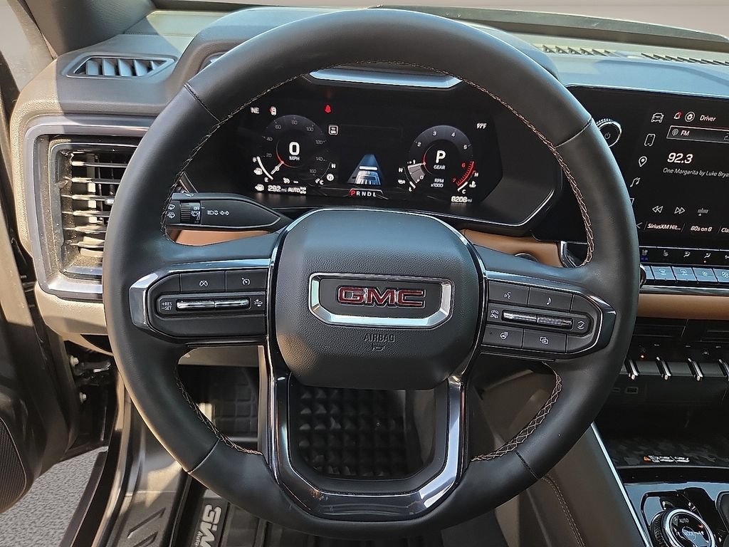 Used 2025 GMC Canyon AT4 w/ AT4 Premium Package AWD/4WD image 15