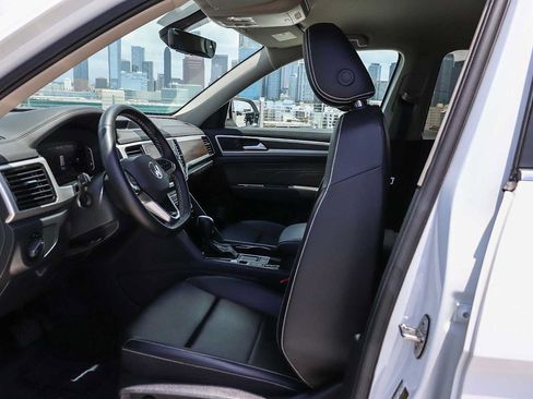 Used 2022 Volkswagen Atlas SE FWD image 17