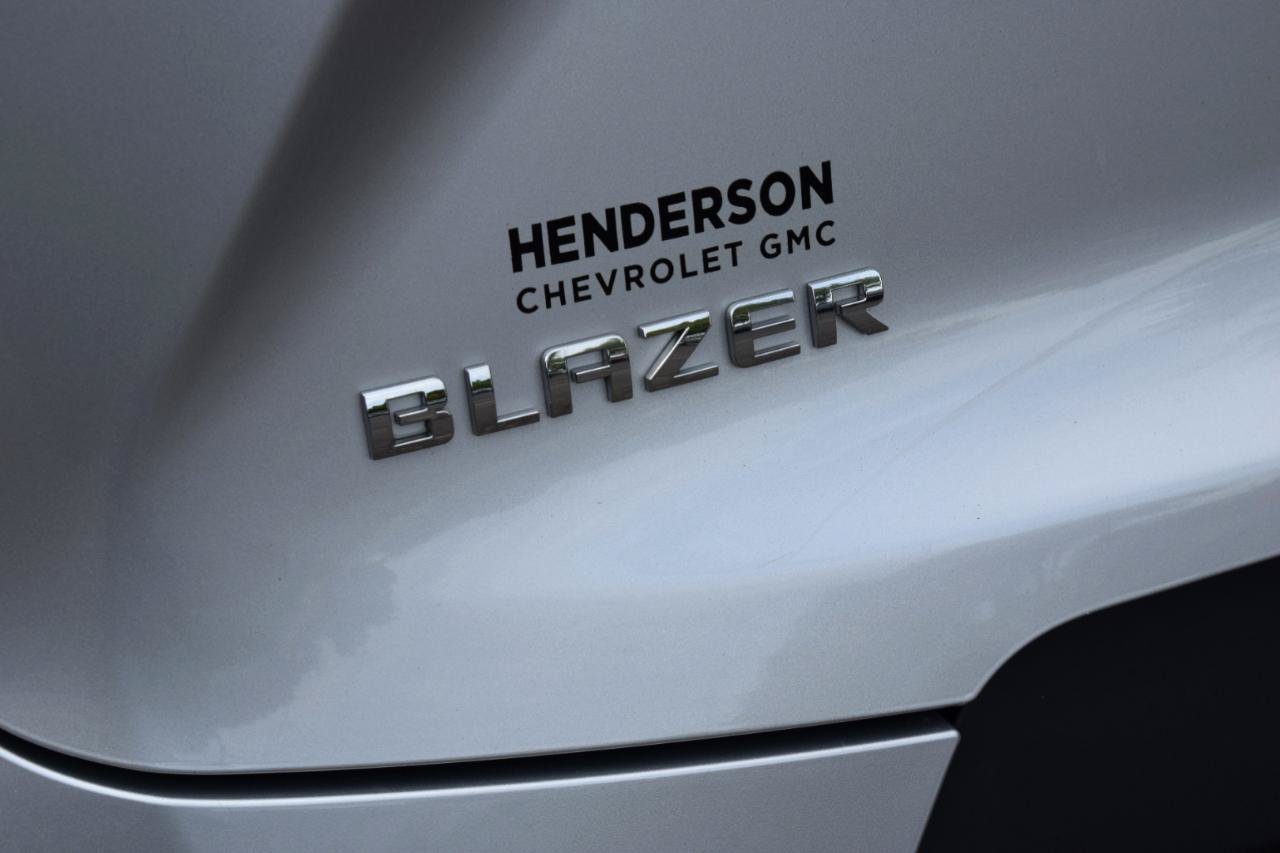 Used 2020 Chevrolet Blazer LT FWD image 11