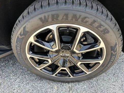 Used 2023 Chevrolet Tahoe RST w/ Luxury Package AWD/4WD image 25