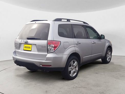 Used 2010 Subaru Forester 2.5X Premium image 5