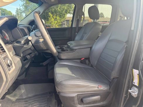 Used 2018 RAM 2500 Tradesman w/ Chrome Appearance Group AWD/4WD image 12