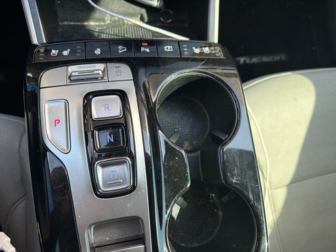 Used 2022 Hyundai Tucson Limited FWD image 13