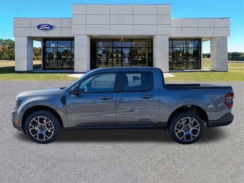 New 2026 Ford Maverick Lariat AWD/4WD image 7