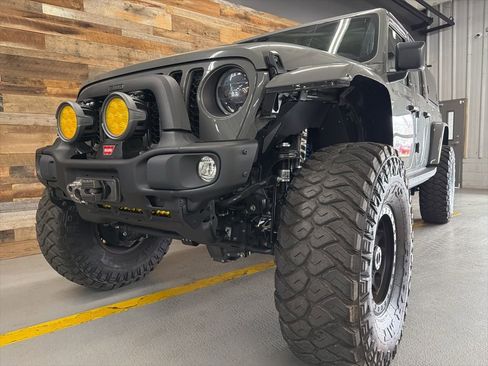 Used 2022 Jeep Gladiator Rubicon w/ LED Lighting Group image 11