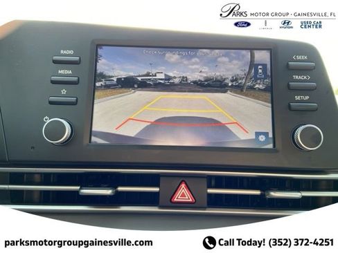 Certified 2023 Hyundai Elantra SEL image 18