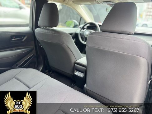 Used 2024 Toyota Corolla LE FWD image 10