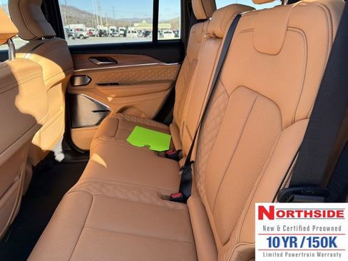 New 2025 Jeep Grand Cherokee Summit image 13