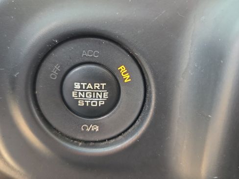 Used 2021 Jeep Wrangler Sport AWD/4WD image 21