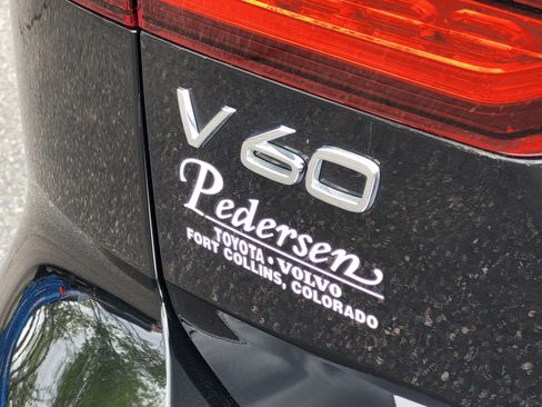 Certified 2024 Volvo V60 B5 Cross Country Plus AWD/4WD image 9