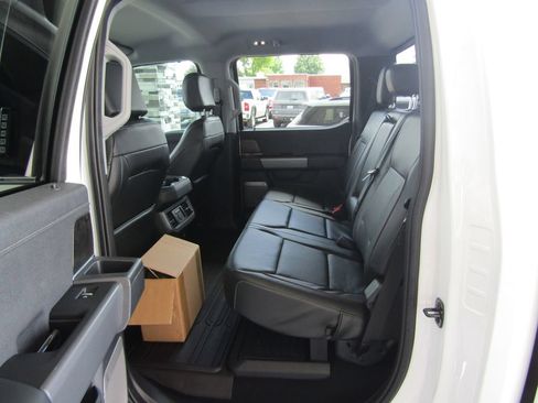 Used 2024 Ford F350 Lariat w/ Chrome Package AWD/4WD image 33