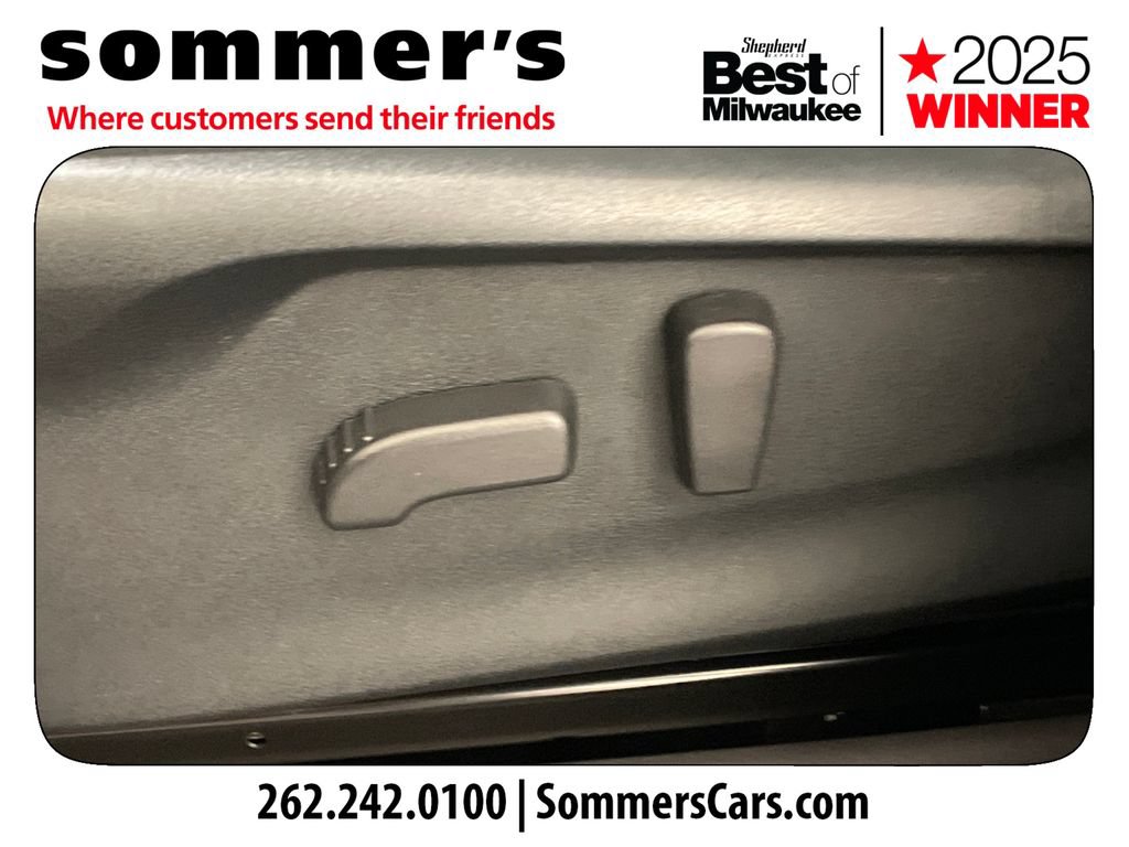 Used 2024 Subaru Ascent Onyx Edition AWD/4WD image 10
