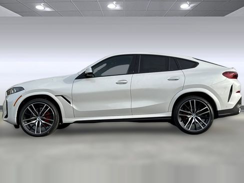 New 2026 BMW X6 xDrive40i image 2