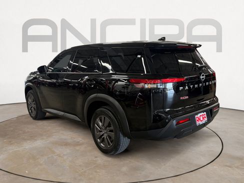 Used 2022 Nissan Pathfinder S FWD image 8