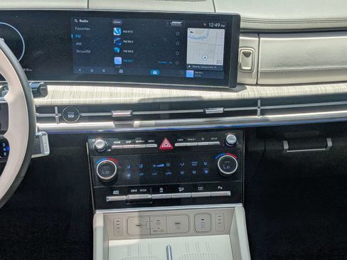 Used 2025 Hyundai Santa Fe Calligraphy FWD image 19